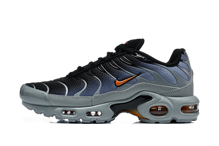 Nike Air TN Sneakers