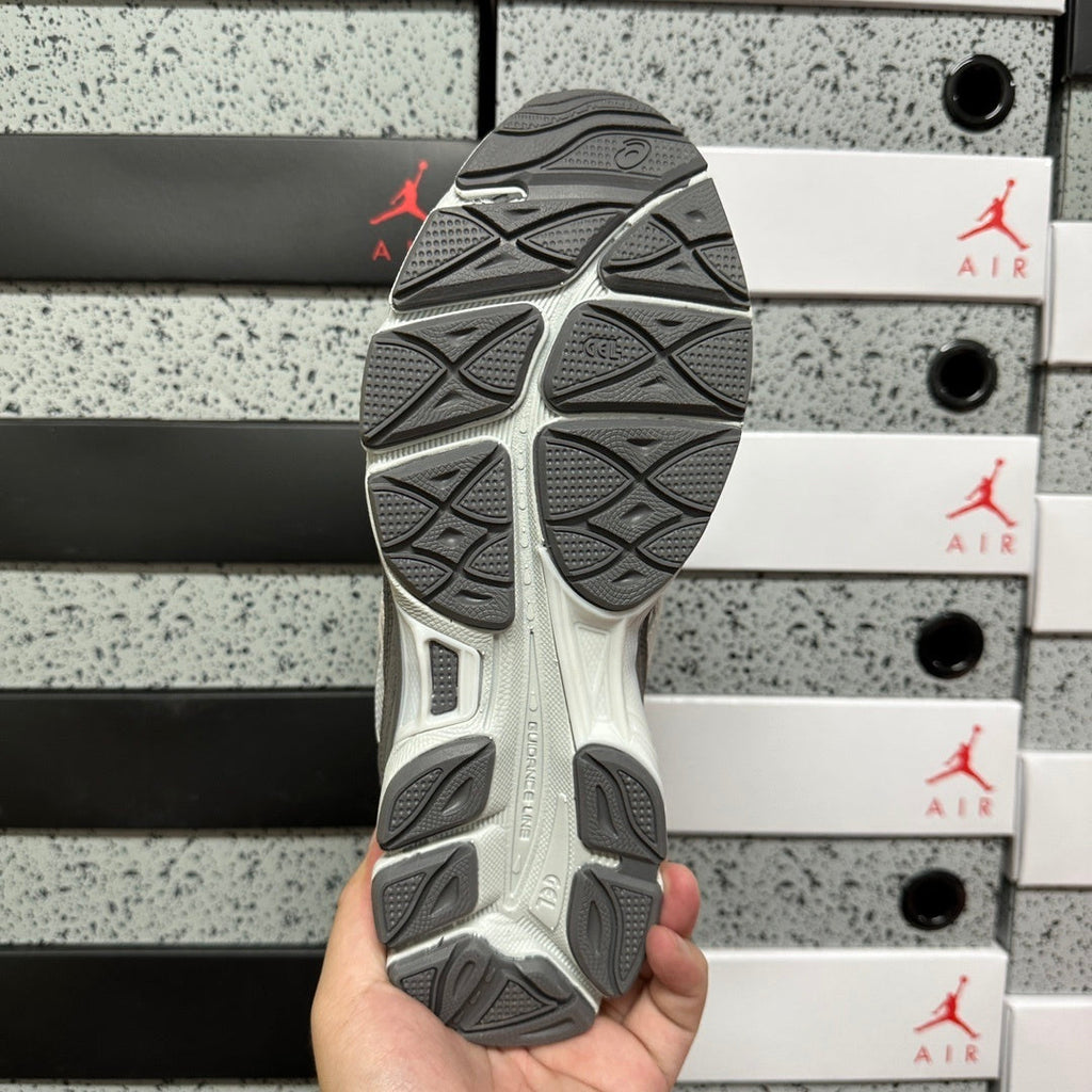 ASICS Gel-NYC Cloud Grey Cement