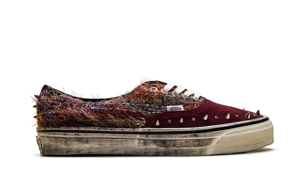Premium LX Authentic 44 "Ibiza Pack Red" VN000DB8BJ2