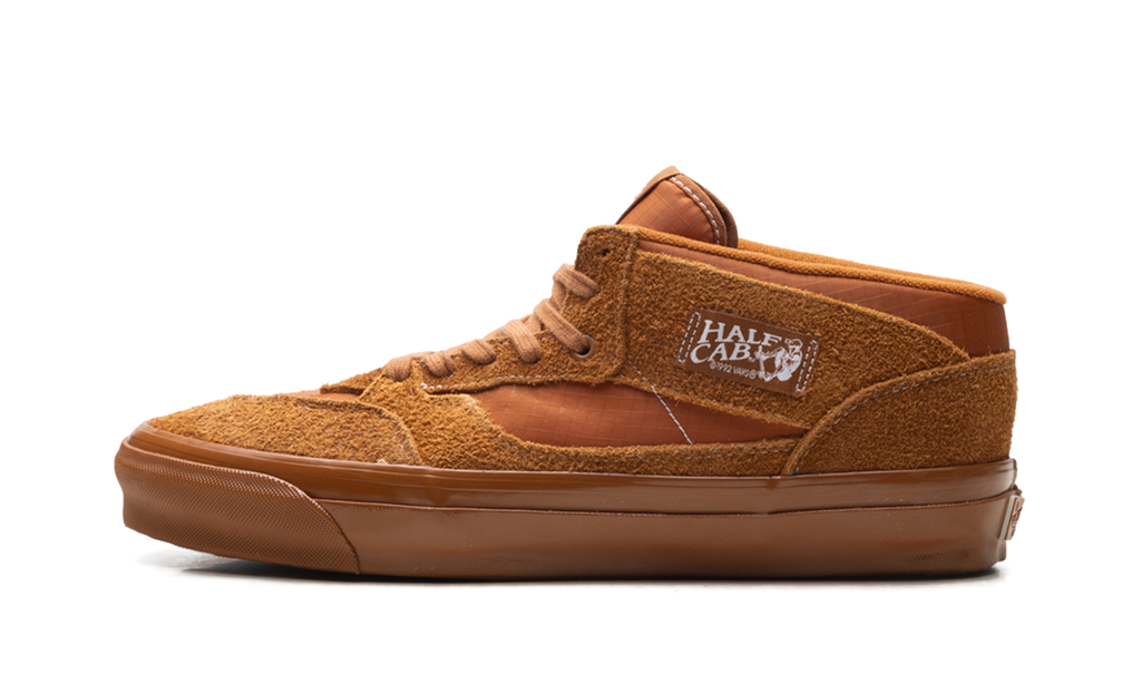 Half Cab Reissue 33 "Hairy Suede Ginger" VN000CXJDDQ1