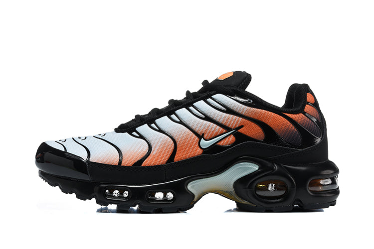 Nike Air TN Sneakers