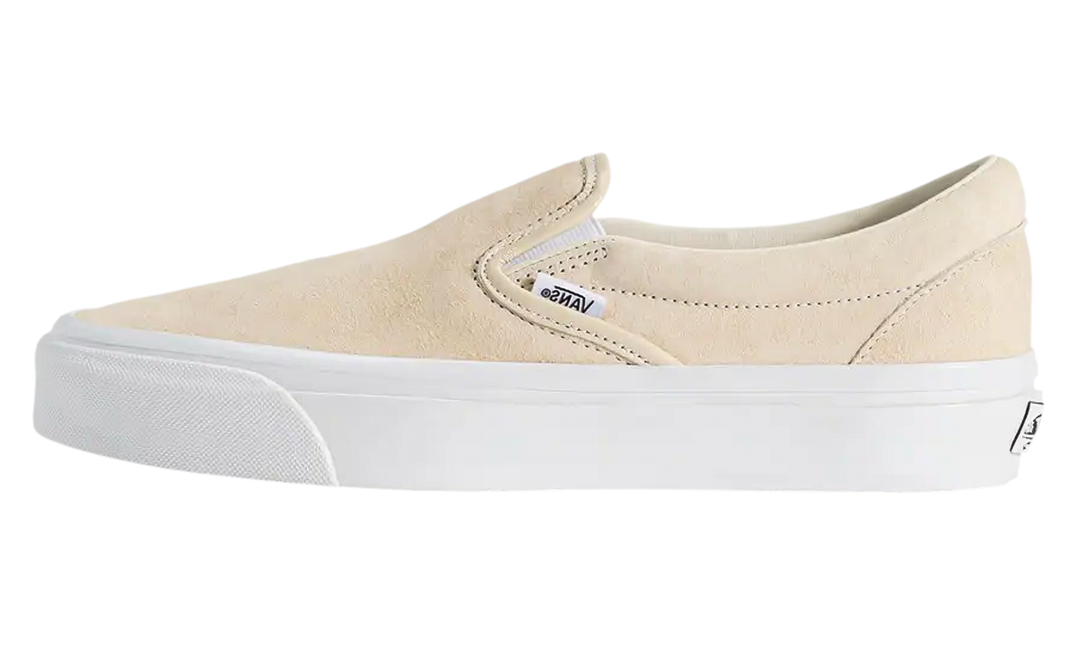 Premium Classic Slip-On "Creme Brule Beige" VN000D9PCHW
