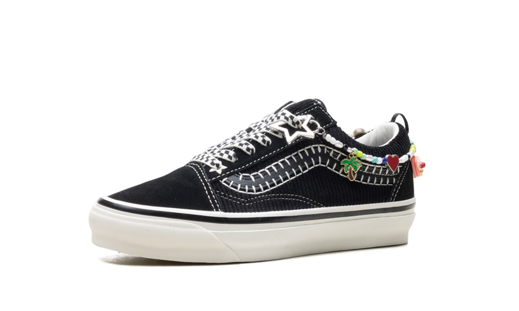 Premium Old Skool "Charms" VN000EGYBPR