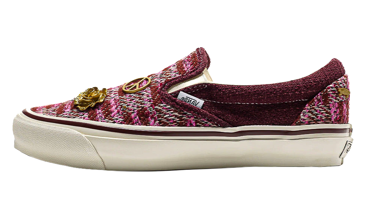 LX Slip-On 98 "Cardigan Pink" VN000D9WRPK