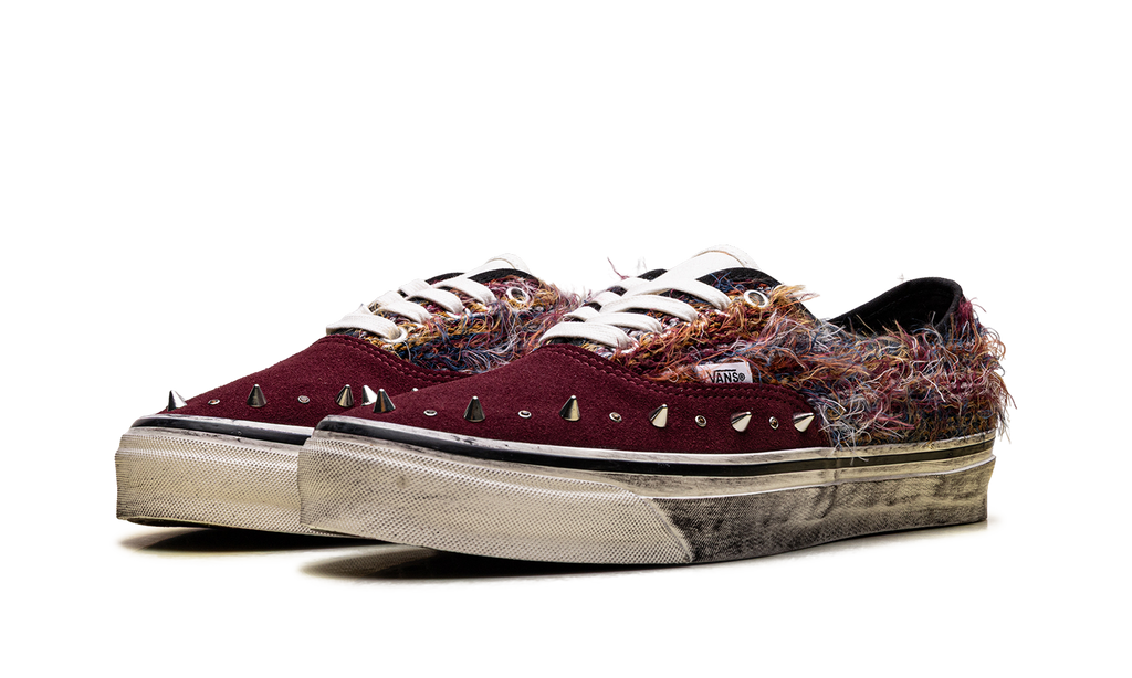 Premium LX Authentic 44 "Ibiza Pack Red" VN000DB8BJ2