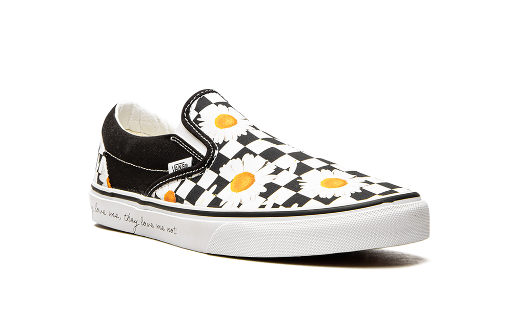 Classic Slip-On "Love Me, Love Me Not" VN0A5JMHB0B