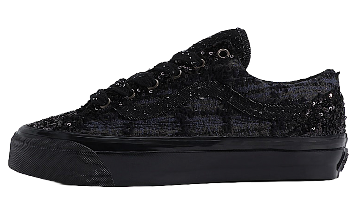 Premium Old Skool 36 "Black" VN000EHDBKA