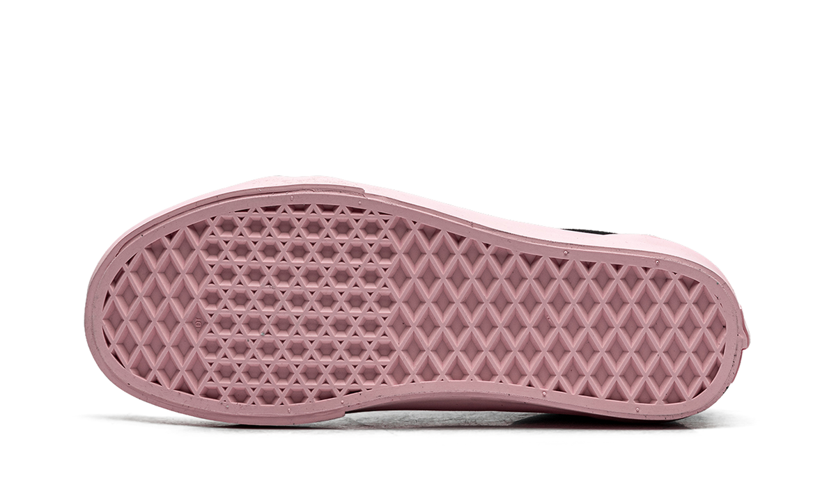 Old Skool "Sidewall Pink Black" VN000D6WPIB1