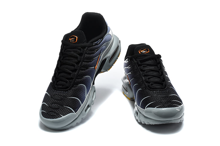 Nike Air TN Sneakers