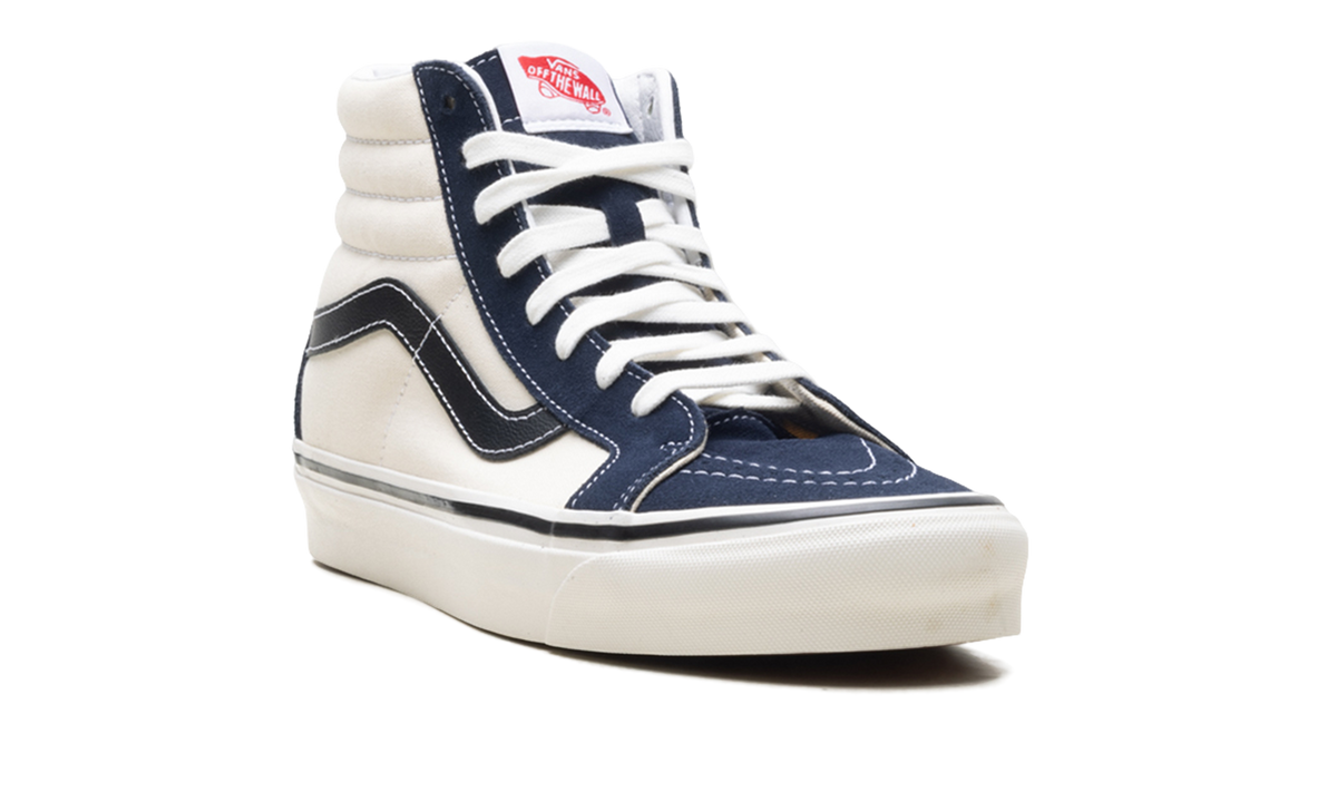 Sk8-Hi 38 DX "Navy" VN0A38GF4UJ