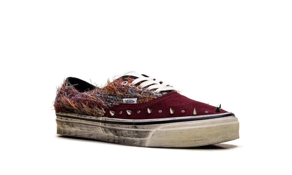 Premium LX Authentic 44 "Ibiza Pack Red" VN000DB8BJ2