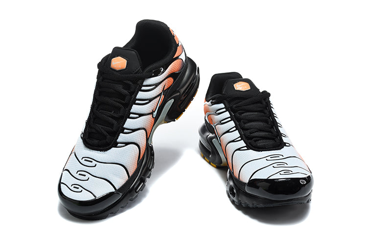 Nike Air TN Sneakers