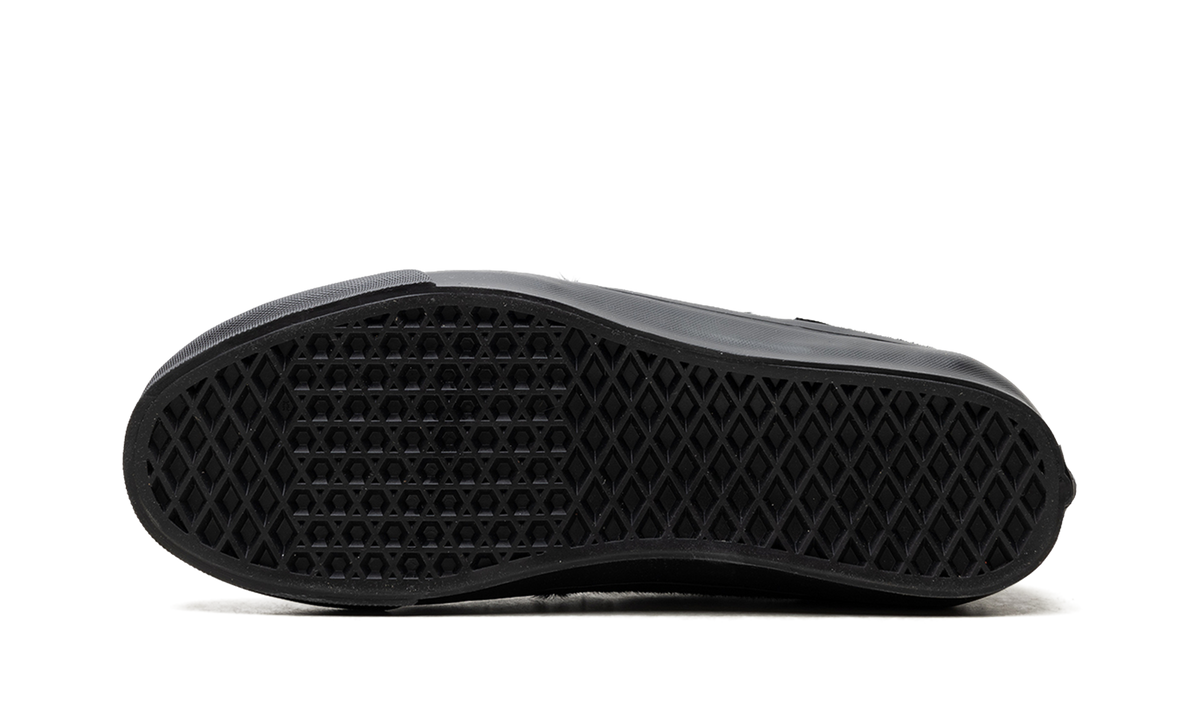 Premium Loafer "Black" VN000VASBLA