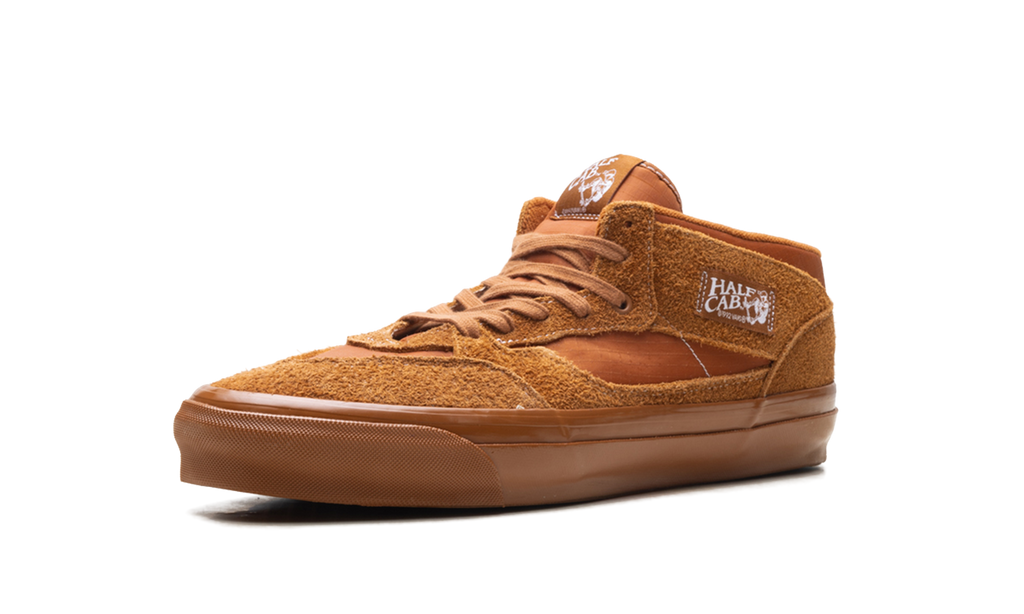 Half Cab Reissue 33 "Hairy Suede Ginger" VN000CXJDDQ1