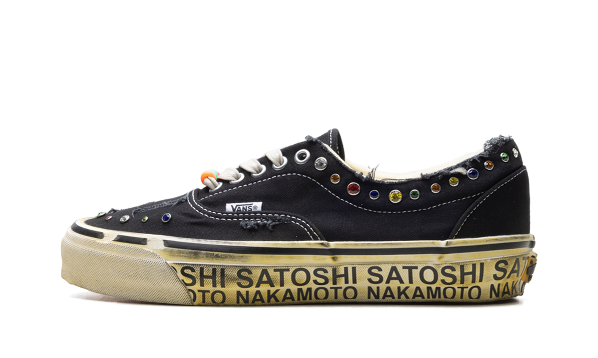 OTW Era 95 "Satoshi Nakamoto Round Lucky Charm" VN000EFEBLK