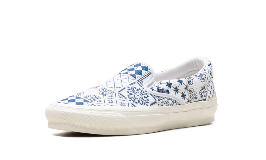 OG Classic Slip-On LX "KITH - Azulejo Tile" VN0A32QNWHT