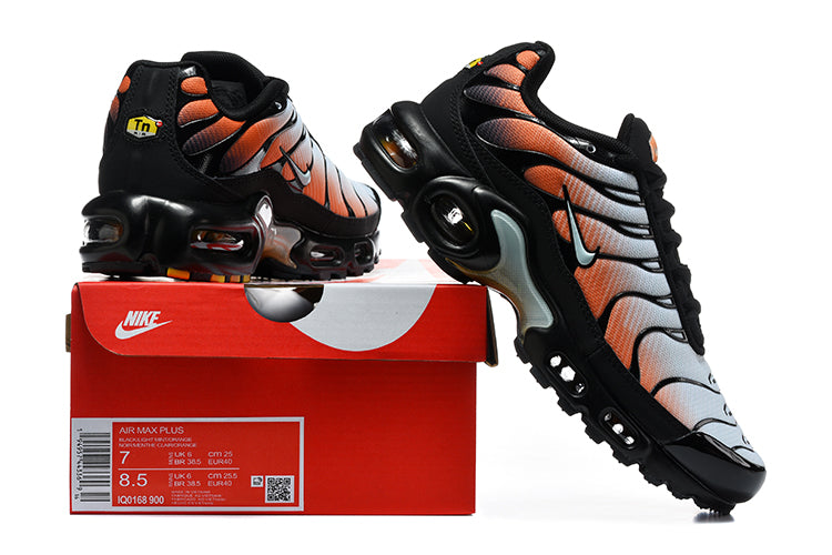 Nike Air TN Sneakers