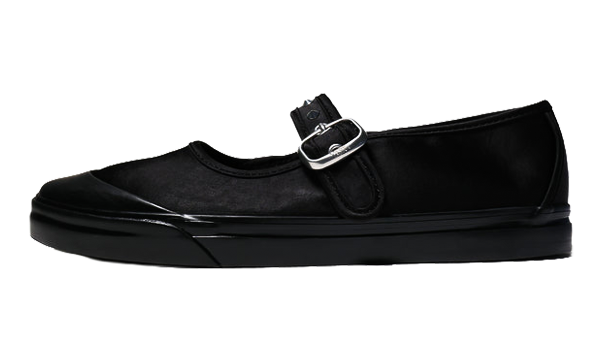Premium Mary Jane Lowpro "Studs Black" VN000D34BMA