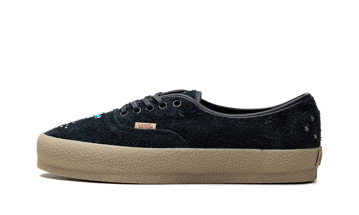 LX Authentic 44 "Gemstone Black" VN000DB8CJK