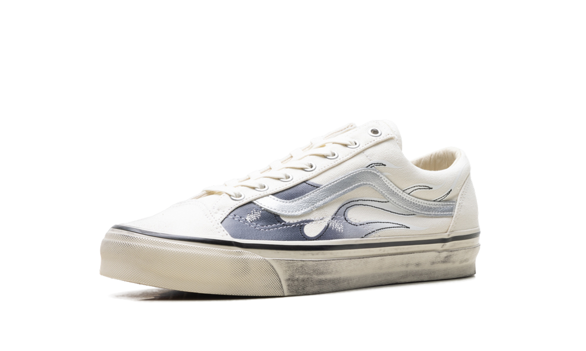 LX Old Skool "Archive Flame White" VN000D9RCCZ