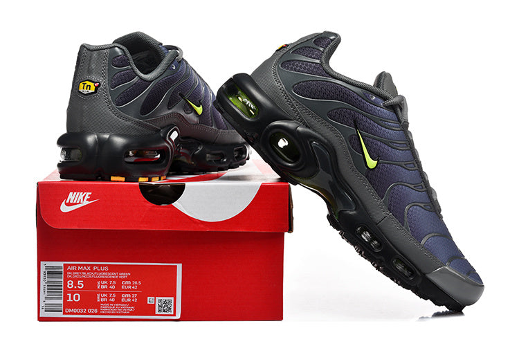 Nike Air TN Sneakers