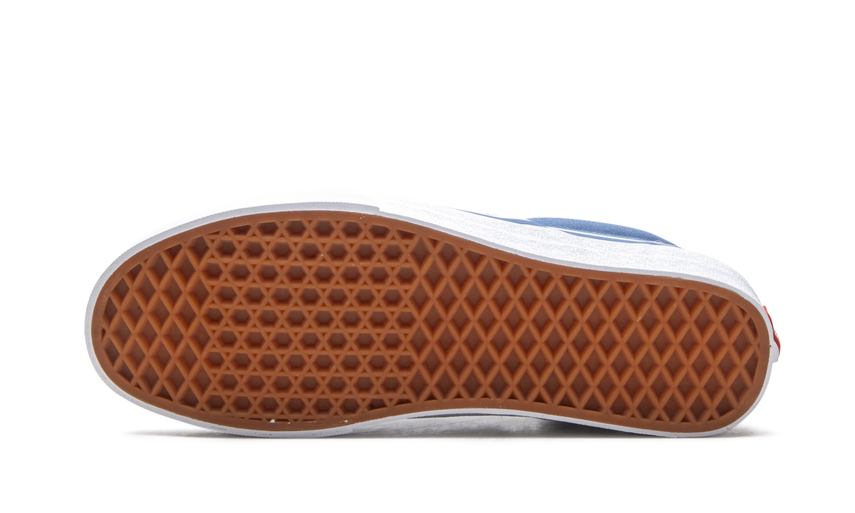 Classic Slip On "Blue" VN000EYENVY
