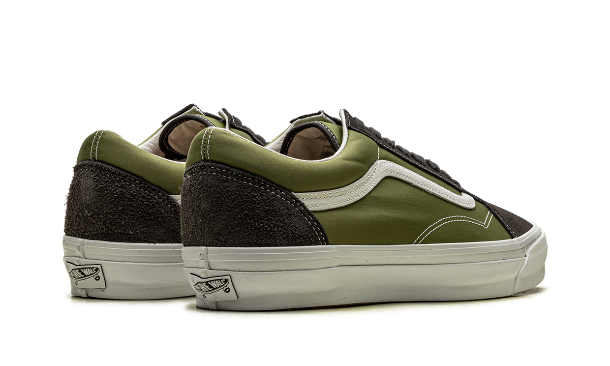 Old Skool "Aged Green" VN000D9JEMB