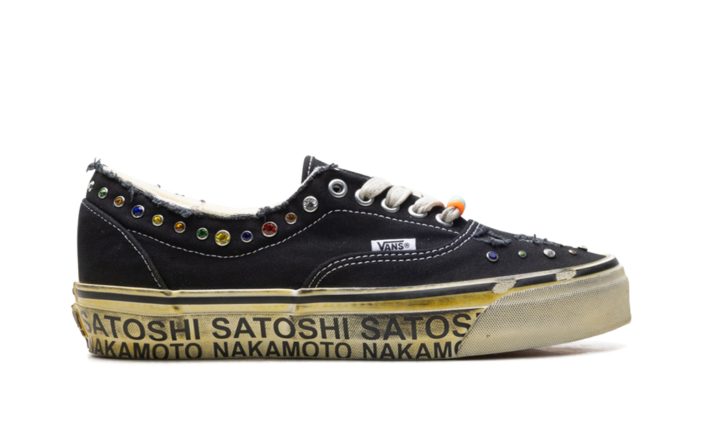 OTW Era 95 "Satoshi Nakamoto Round Lucky Charm" VN000EFEBLK
