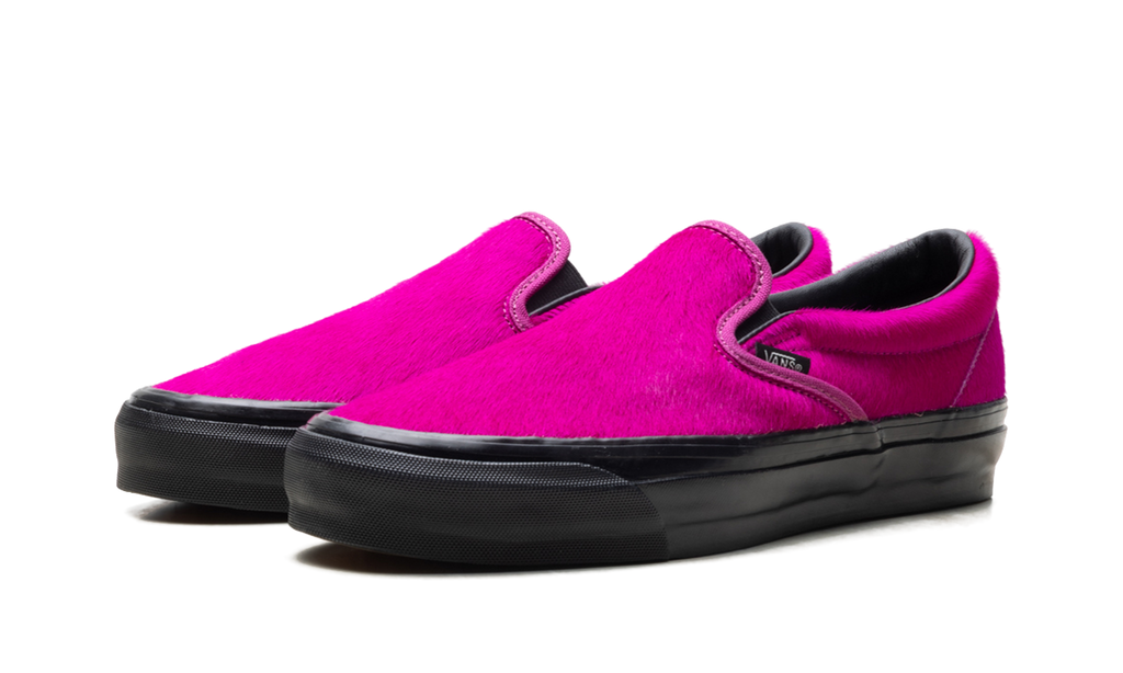 LX Classic Slip-On 98 "Pony Hair Fuchsia" VN000EEZVDH