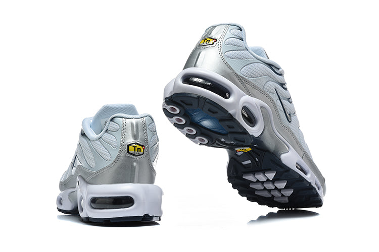 Nike Air TN Sneakers