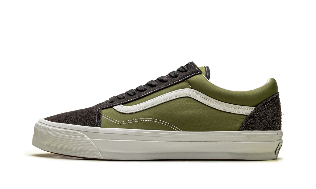 Old Skool "Aged Green" VN000D9JEMB