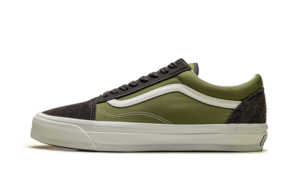 Old Skool "Aged Green" VN000D9JEMB