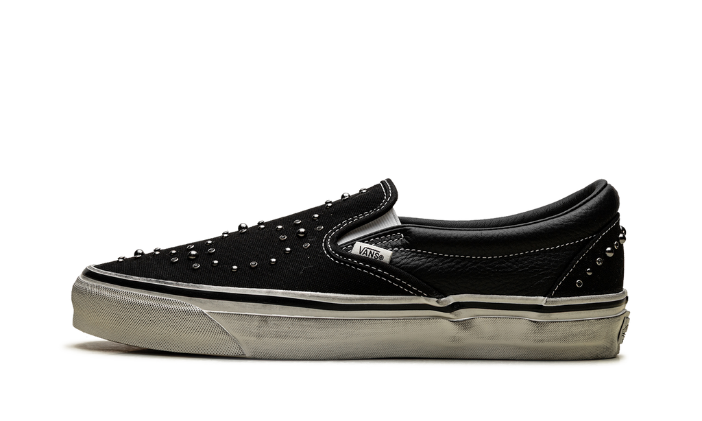 LX Classic Slip-On 98 "Pearlized Pack Blackout" VN000D9PBKA