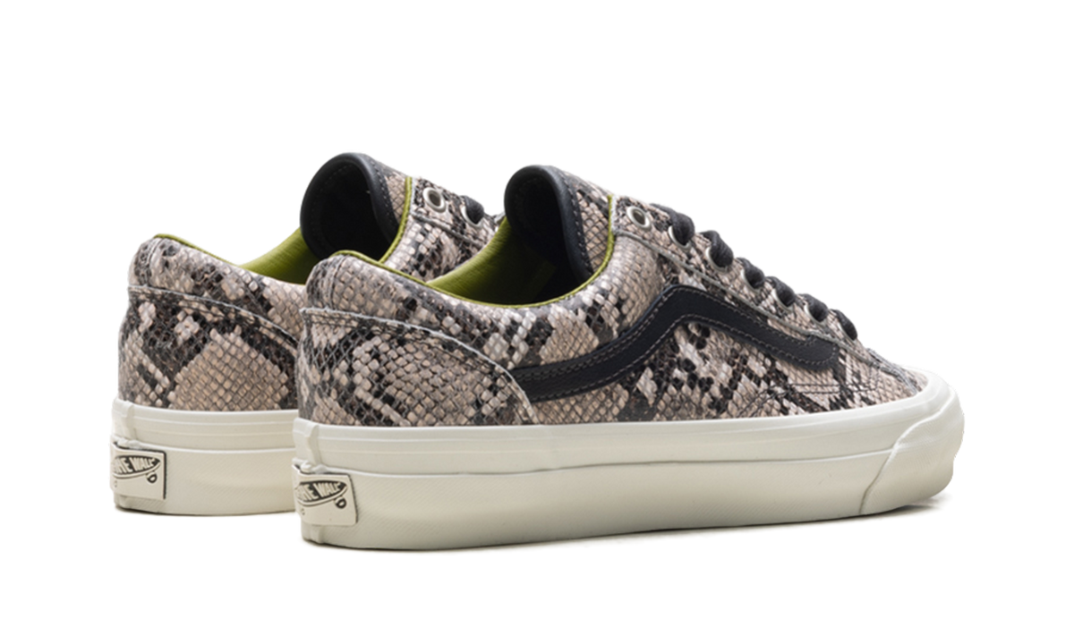 Premium Old Skool 36 "Python Silver" VN000EHDSLV