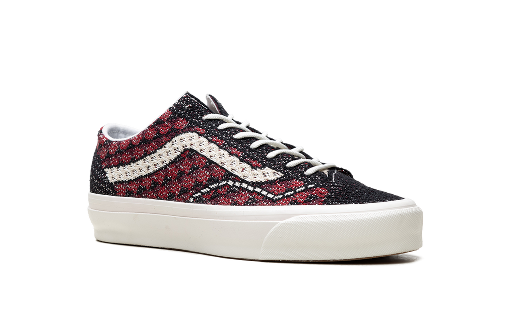 Premium Old Skool "Knit Pack - Geo Check Bordeaux Red" VN000EFKBRD
