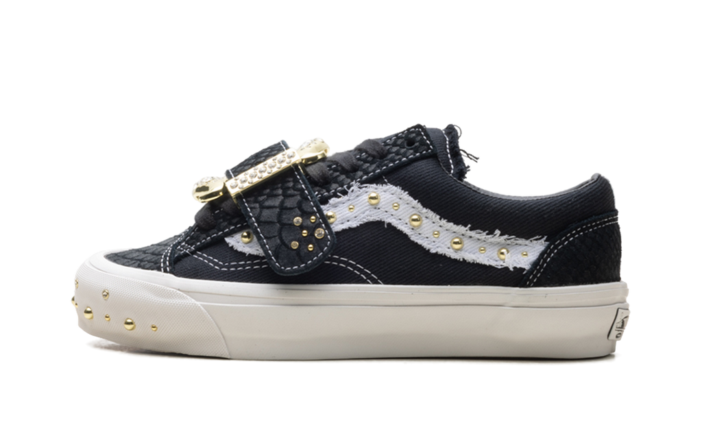 Premium Old Skool 36 "Metagirl Buckle Black White" VN000ZAZHAB