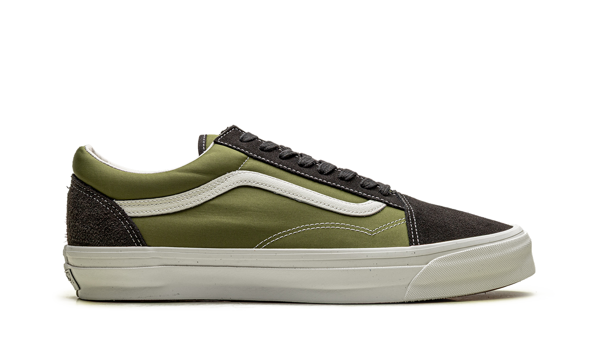 Old Skool "Aged Green" VN000D9JEMB
