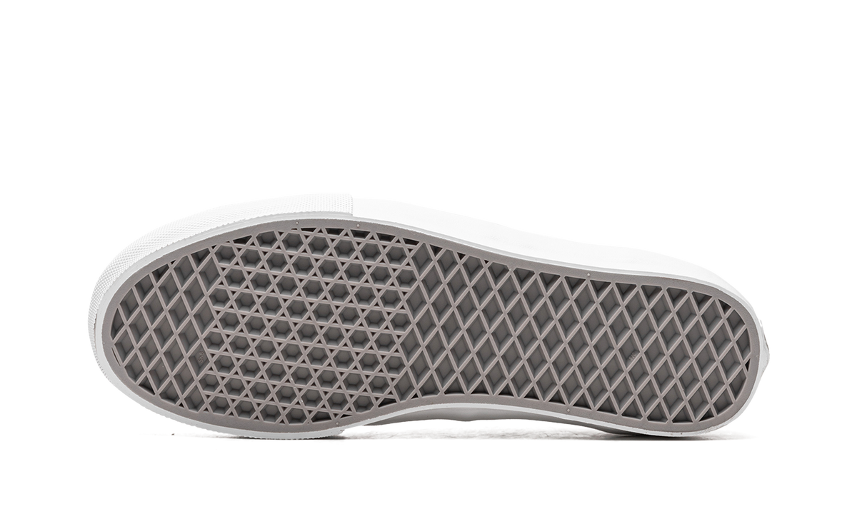 Skate Authentic "True White" VN0A5FC8W00