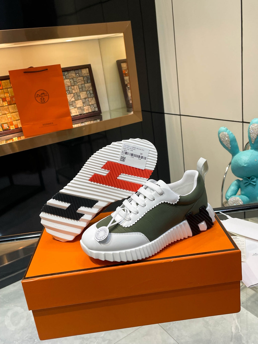 Hermès Casual Sneakers