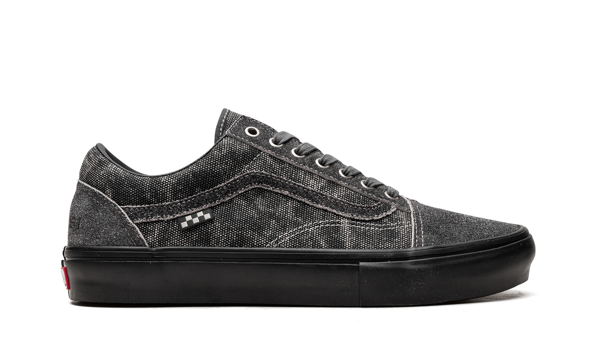 Old Skool "Quasi Skateboards" VN0A5FCB107