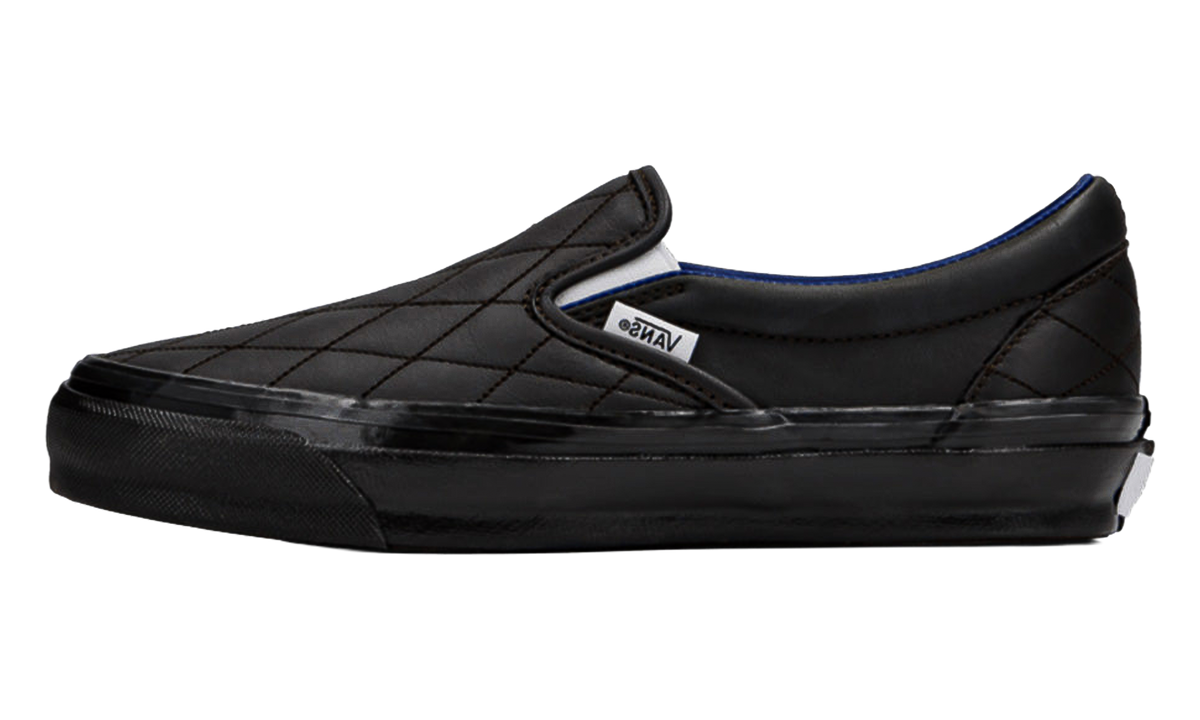 LX Classic Slip-On 98 "Quilted Leather Black" VN000D9WEMV