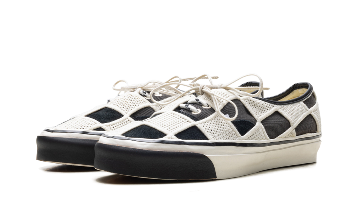 Authentic 44 LX Shell Knit "Black Egret" VN000Y0RFDB