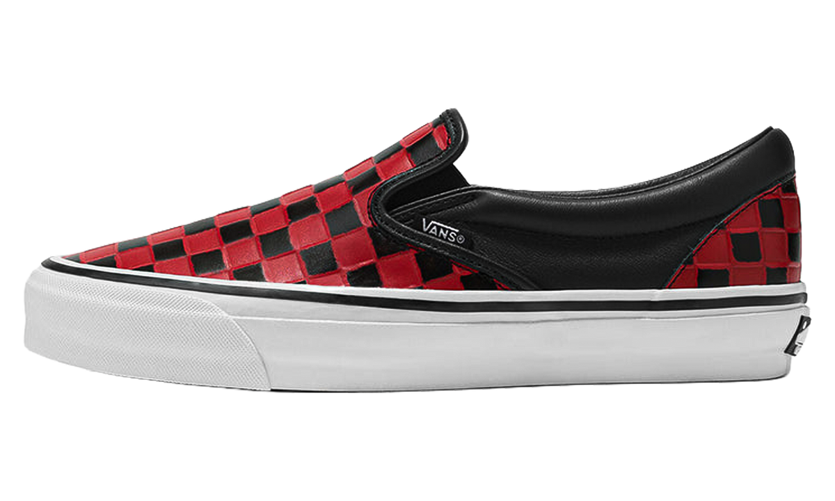 Classic Slip-On 98 Vibram "Checkerboard Red Black" VN000DCMBRR