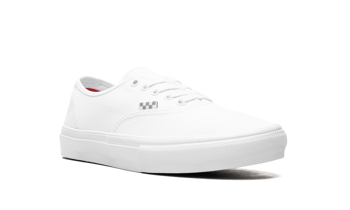 Skate Authentic "True White" VN0A5FC8W00