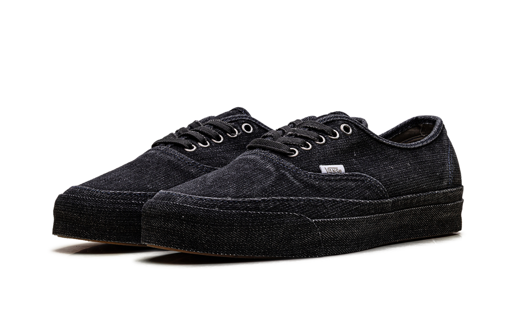 LX Authentic 44 "Denim Black" VN000DB8BLA