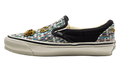 LX Slip-On 98 "Cardigan Black" VN000D9WY28