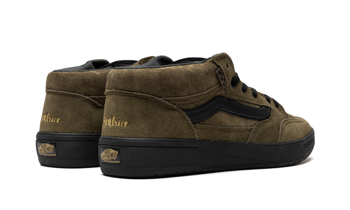 Beatrice Domond x Zahba Mid "Autumn" VN000CBSDOL