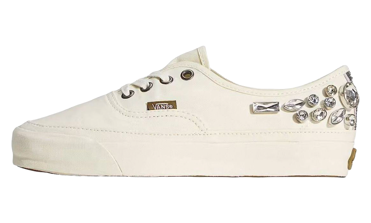 Premium Authentic "Marshmallow Chandelier" VN000DB8CCZ