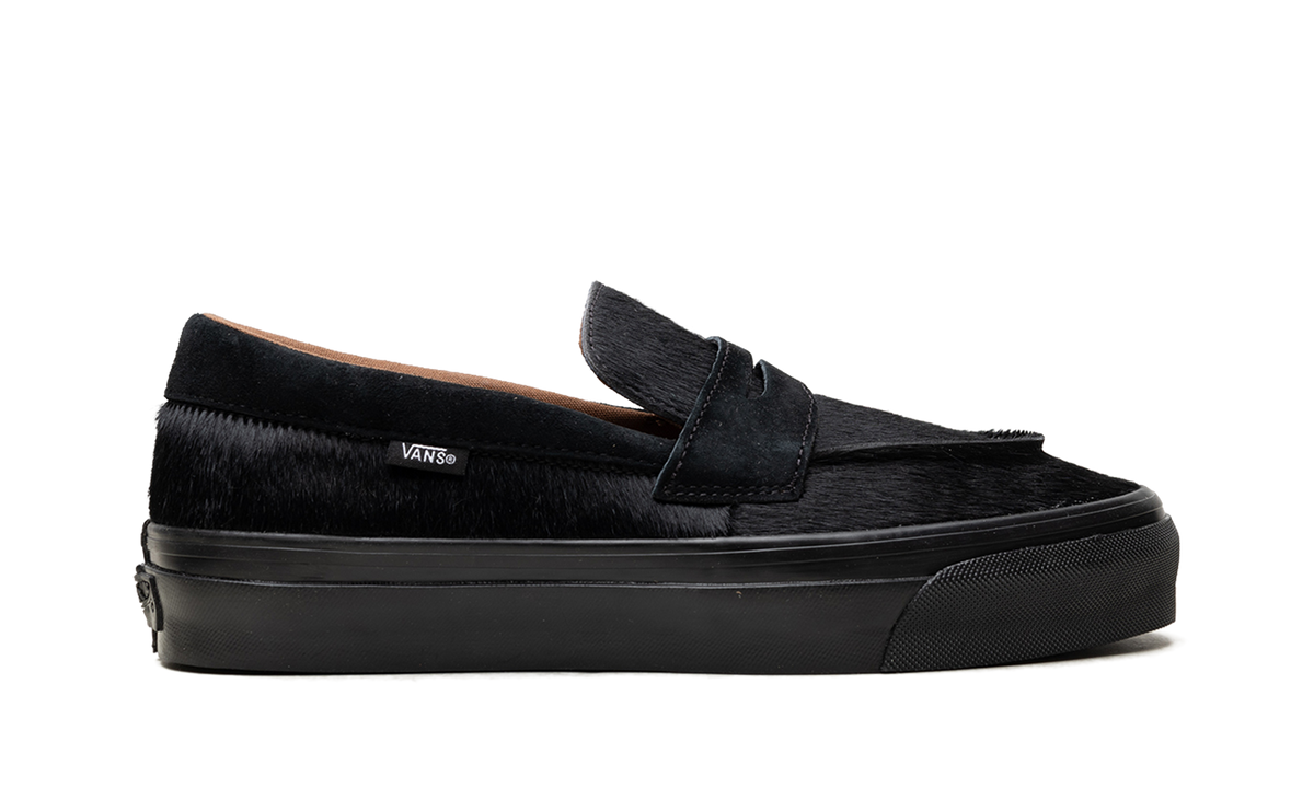 Premium Loafer "Black" VN000VASBLA
