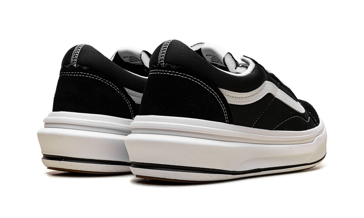 Old Skool Over "Black / White" VN0A7Q5EBA2